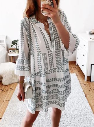 Juliene - Vestido de largo medio con mangas acampanada