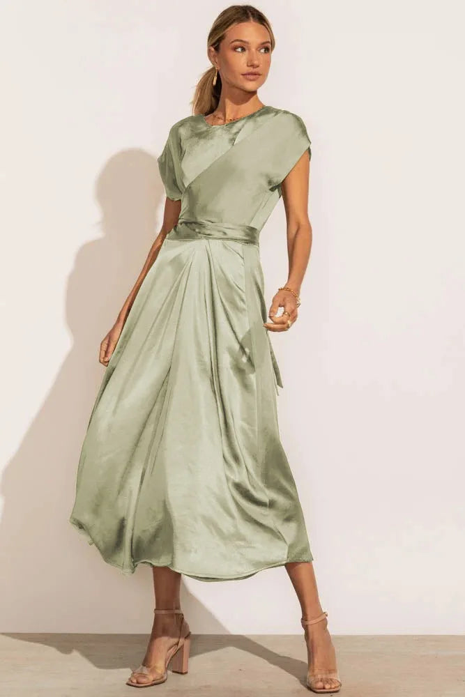 Evangeline - Elegante vestido de fiesta de satén de sed