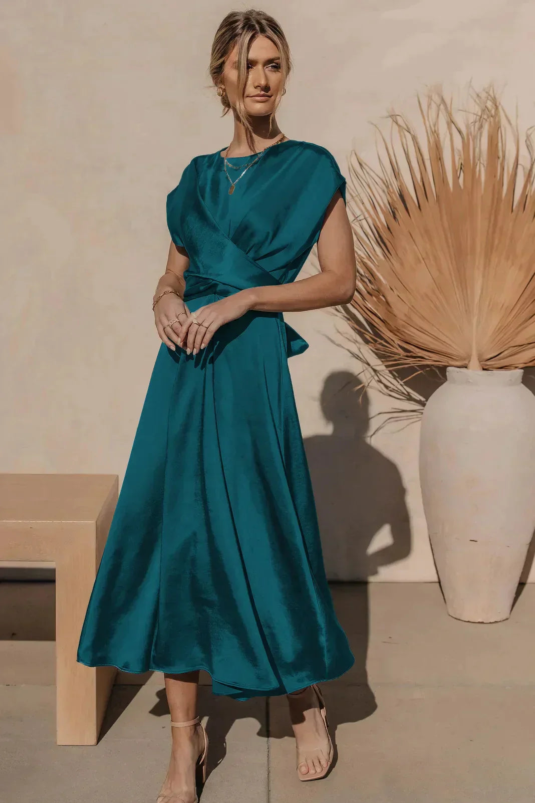 Evangeline - Elegante vestido de fiesta de satén de sed