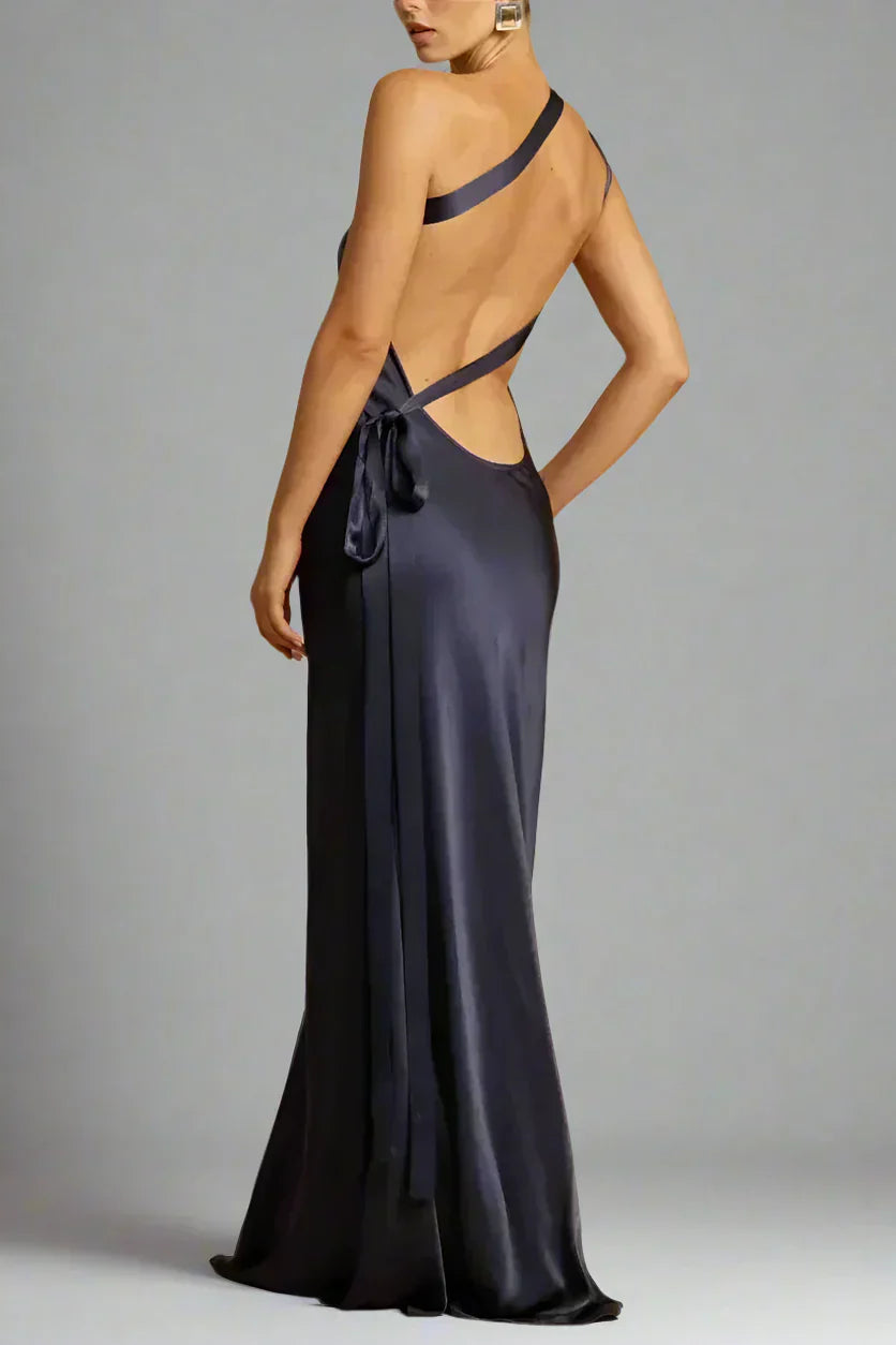 Maxine - Elegante vestido de un hombro con espalda abierta y escote inclinado