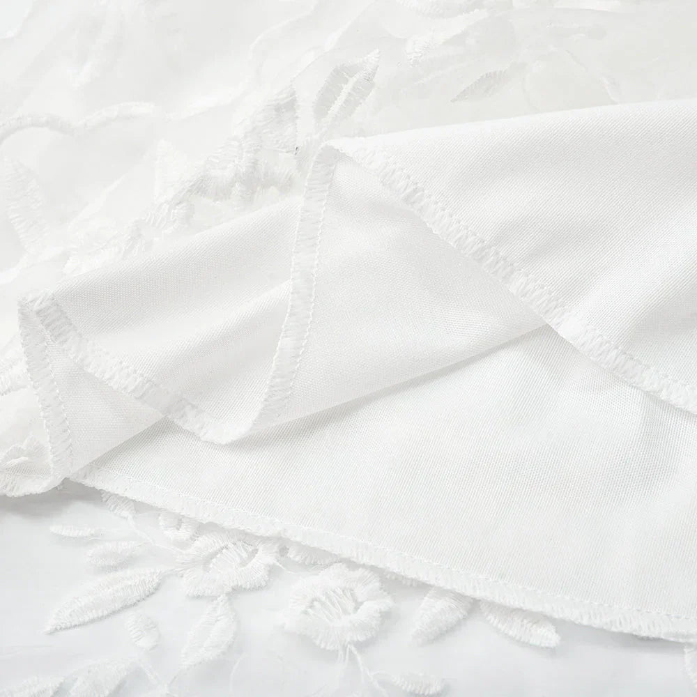 Bellona – Elegante mini vestido de encaje