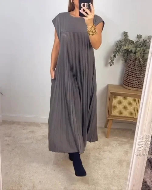 Coralyn - Sencillo vestido plisado monocolor