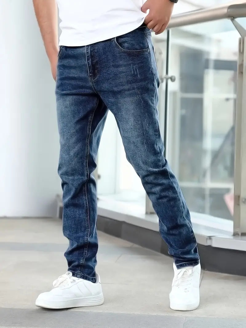 James – Vaqueros con un diseño desenfadado y elegante