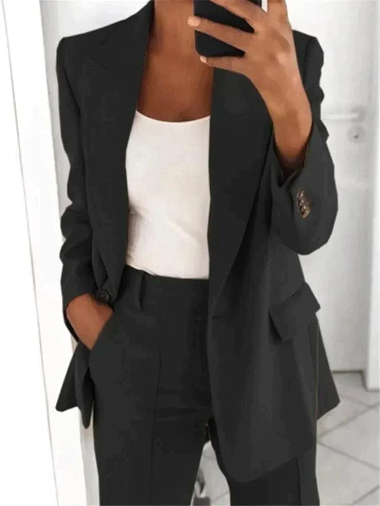 Kelly - Elegante conjunto business [blazer + pantalón].