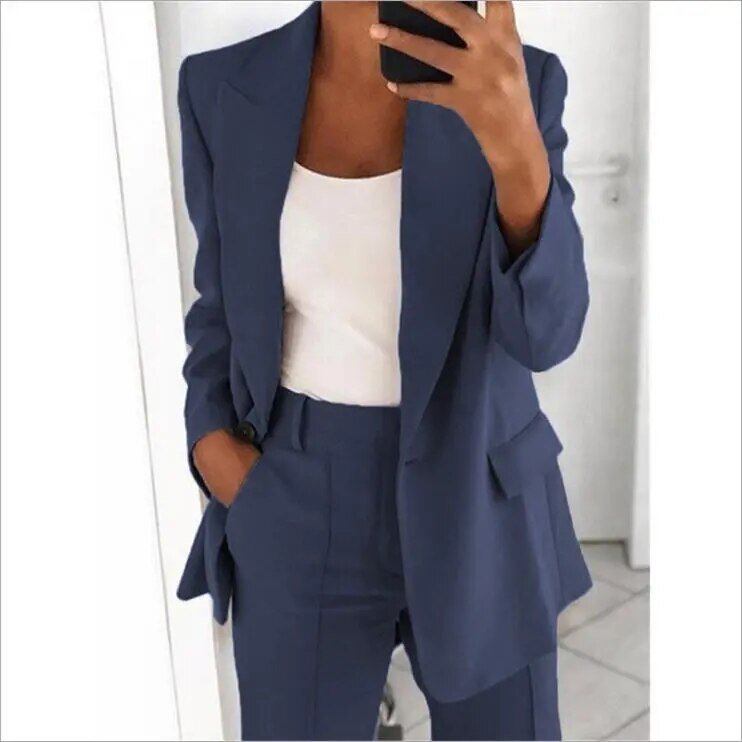 Kelly - Elegante conjunto business [blazer + pantalón].