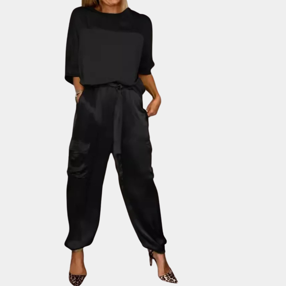 Danika - Elegante conjunto satinado chic [top + pantalón].