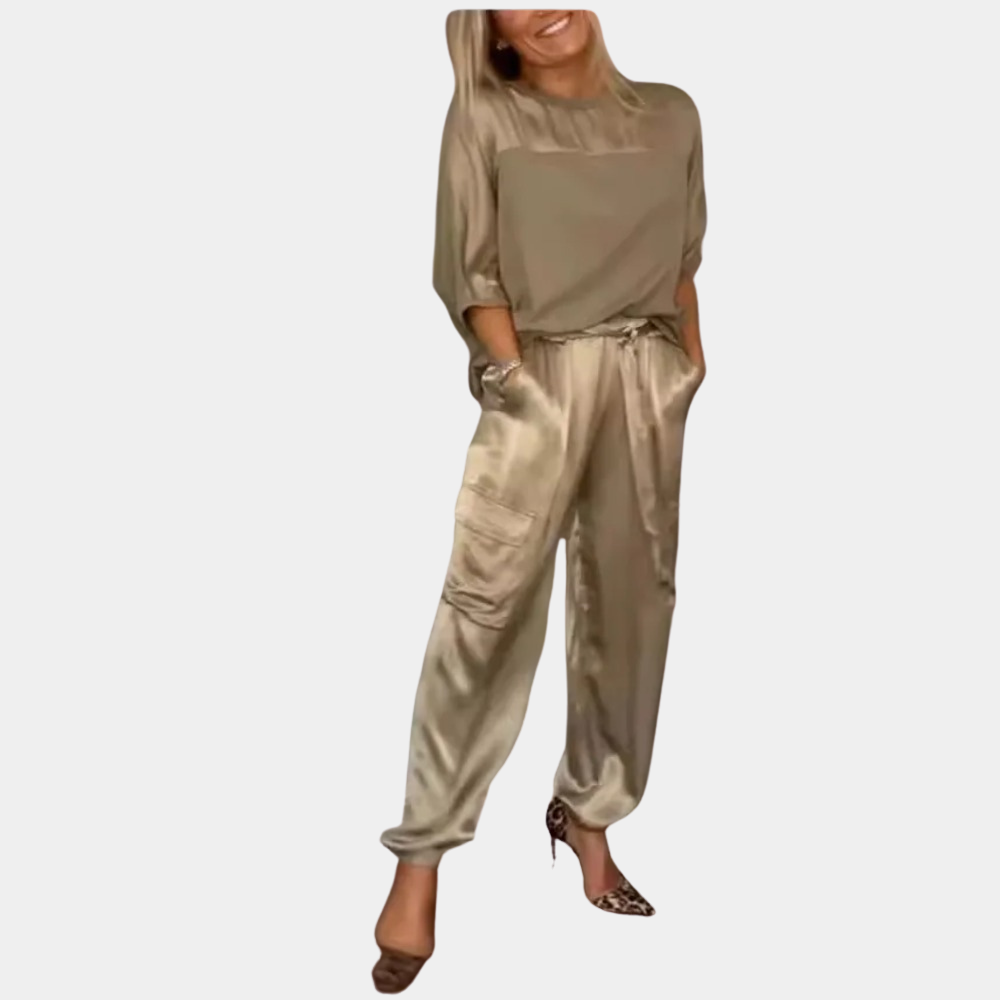 Danika - Elegante conjunto satinado chic [top + pantalón].