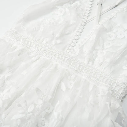 Bellona – Elegante mini vestido de encaje